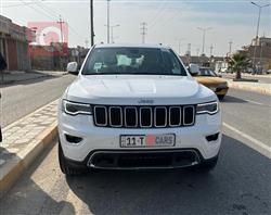 جیپ گراند شیرۆکی